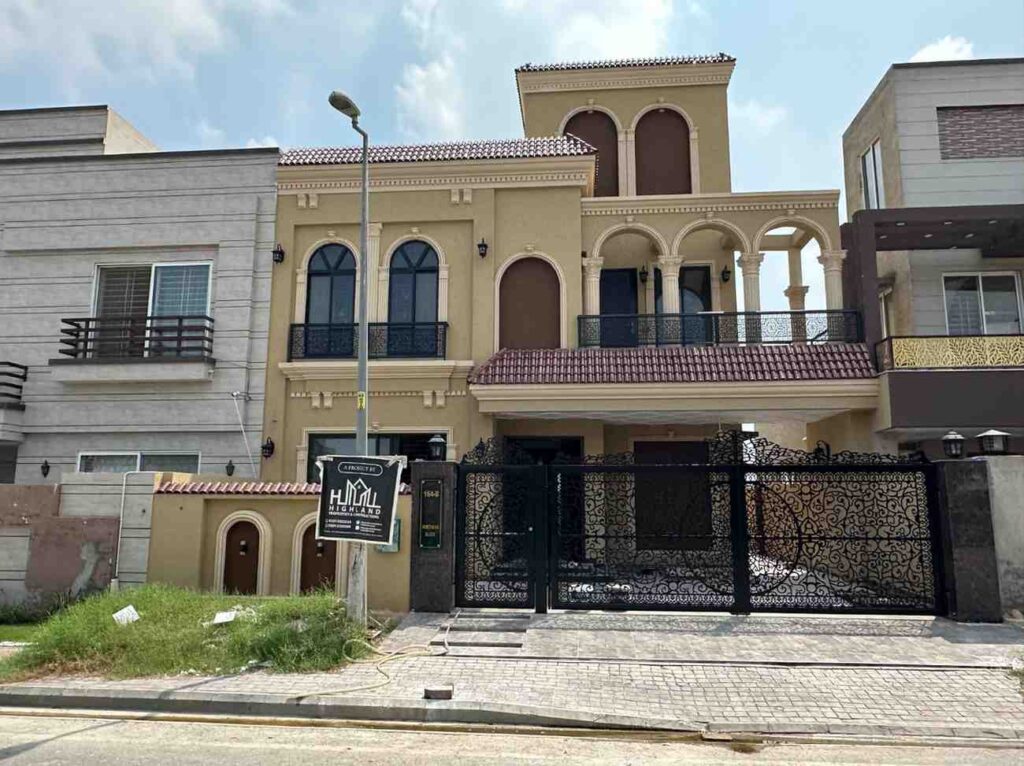 House construction company in Valencia Town Lahore